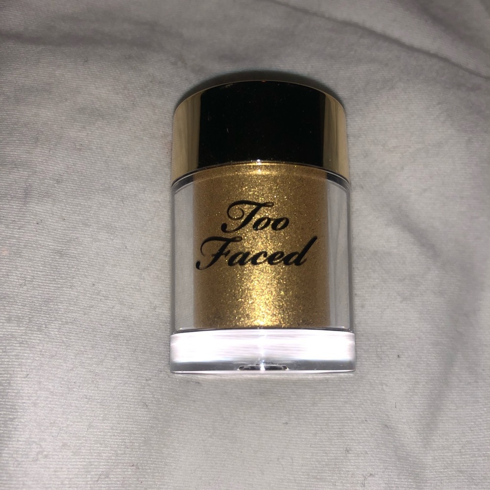 Too Faced gold pigment